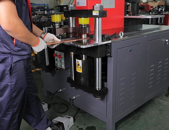 503U-3-C CNC ماكينة معالجة قضبان التوصيل 16mm 200mm