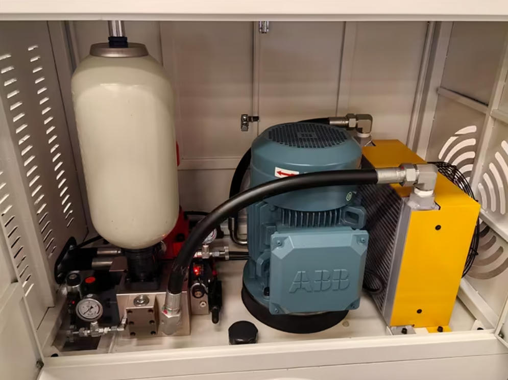 HQ600-S-8P CNC قضبان النحاس تخريم ماكينة